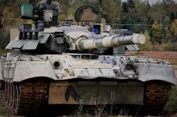 开云APP-乔治爆发，步行者生死战取胜浙江队—一场国际篮球的经典对决