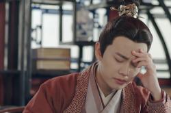 开云下载-险胜与接管，快船上海对决惊心动魄，小贾伦欧冠半决赛独领风骚