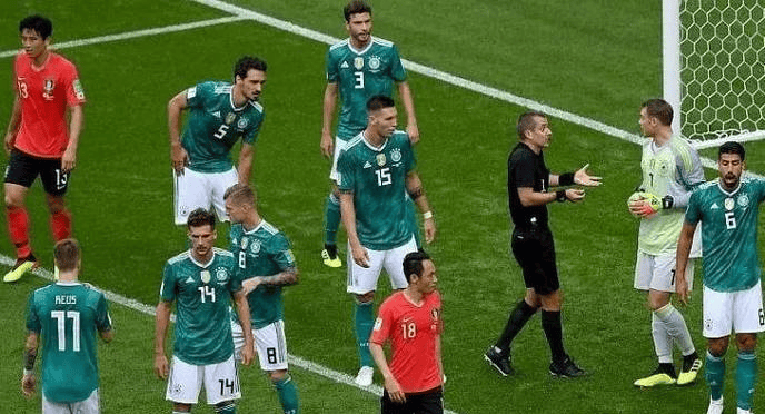 小组赛焦点：德国击败，争议判罚
