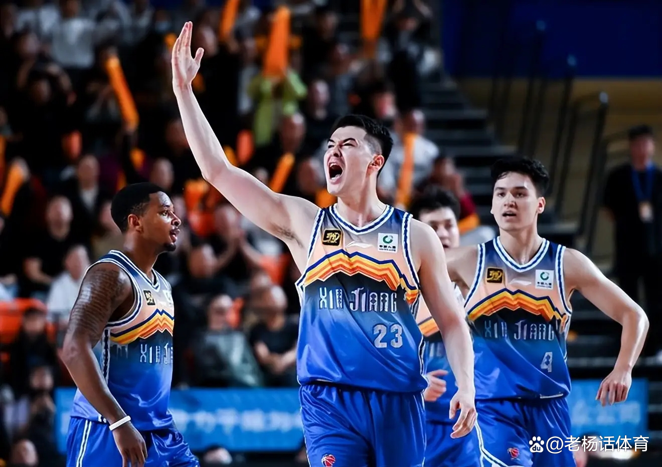 新疆队鏖战广东队，库里关键制胜